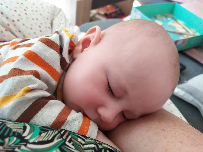 bébé qui dort